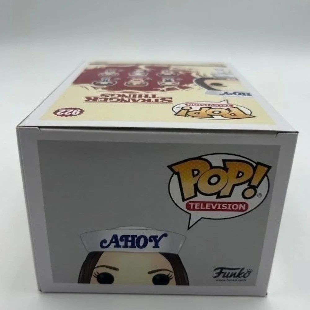 Funko Pop Stranger Things Robin 922 Vinyl Figure Sailor Outfit AHOY New - Picture 6 of 7